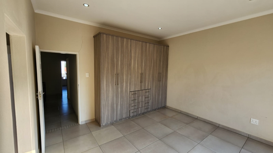 To Let 3 Bedroom Property for Rent in Cashan North West